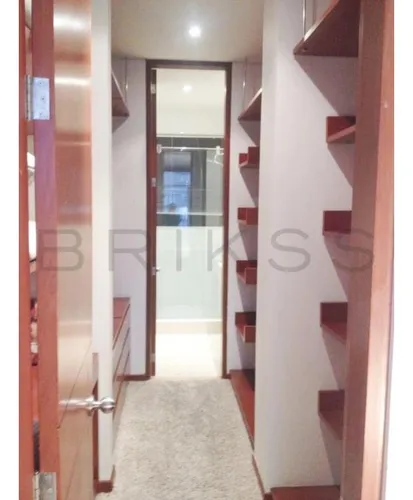 Apartamento En Venta En Chico Reservado. Cod V5345