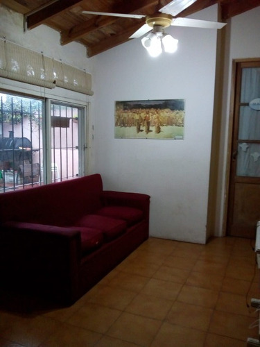 Financia - Casa Ph De 4 Ambientes En Venta - Castelar Sur