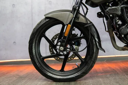 Bajaj Pulsar 180 Fi 2022