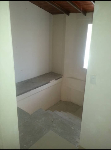 Se Vende Casa Quinta En Puerto Ordaz Ve02-1134po-myafar