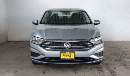 Imagen 2 de 13 de Volkswagen Jetta 2020 1.4 Trendline Mt