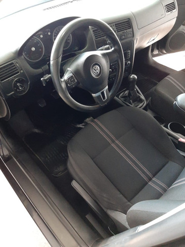 Volskwagen Bora 2.0 Con Gnc