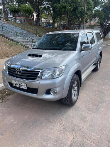 Toyota Hilux 3.0 Std Cab. Dupla 4x4 4p