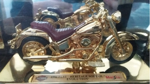 Moto Harley Davidson Plaqué Oro 23k Escala 1:18 De Colección
