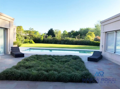 Casa En Venta Club De Campo Los Pingüinos Ituzaingo