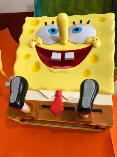 Galletera De Bob Esponja Con Detalle (Usado)