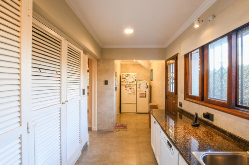 Imagen 16 de 30 de Casa De 5 Dormitorios En Venta Con Pileta En Fisherton Rosario