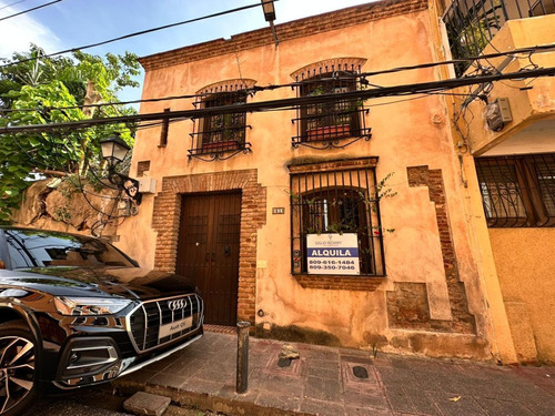 Apartamento Amueblado En Alquiler -ubicado En La Zona Coloni