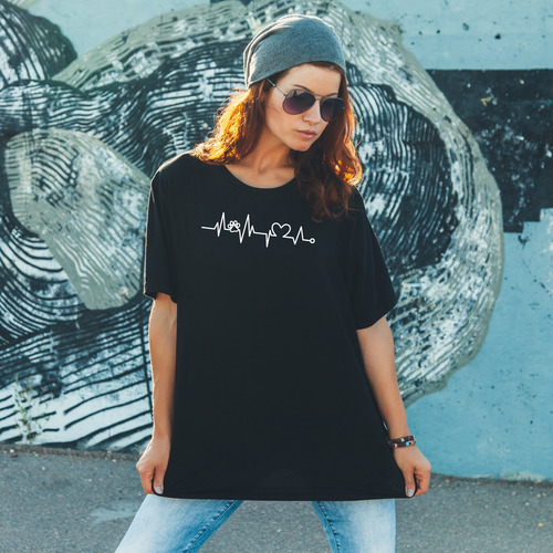 Playera Negra De Moda Casual Para Mujer Diseño Pulso Huella