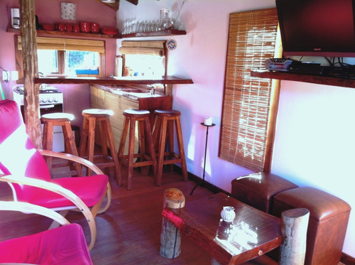 Cabaña Punta Del Diablo Máximo 4 Personas