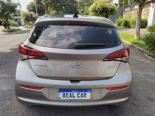 Imagem 5 de 8 de Hyundai Hb20 1.6 Comfort Plus 16v Flex 4p Automático