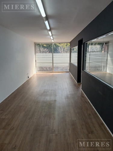Excelente Oficina De 70 M2 En Alquiler En San Isidro