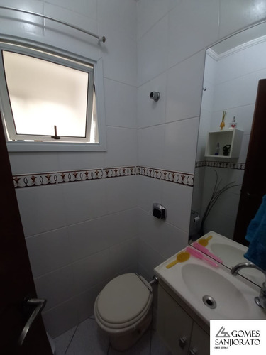 Imagem 12 de 23 de Sobrado Para A Venda No Bairro Jardim Teles Menezes Em Santo André - Sp . - So00182 - 69345431