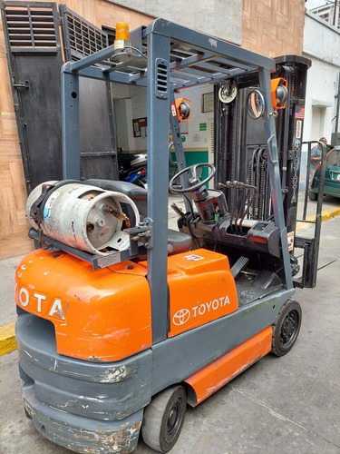 Imagen 4 de 7 de Montacargas - Toyota Serie 6 - 1800kg