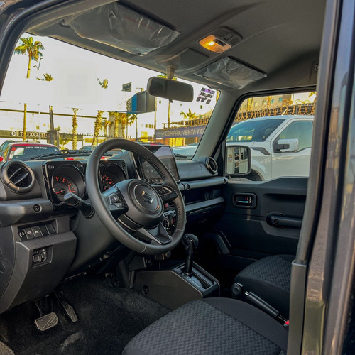 Suzuki Jimny 5p GLX L4/1.5 Aut