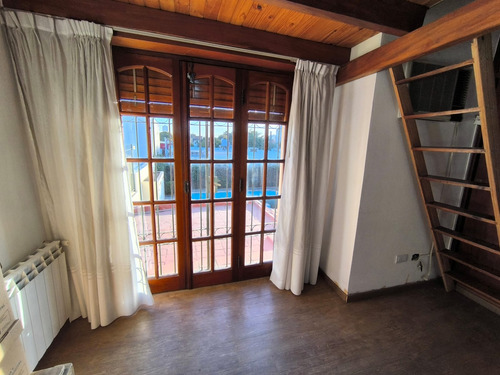 Alto Alberdi - Casa En Venta - 5 Dormitorios