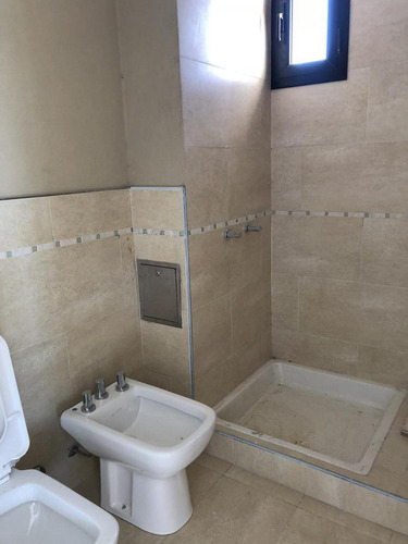 Importante Oficina En Venta De 111 Metros - Estudio De La Bahia, Nordelta