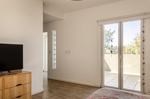 Imagen 16 de 30 de Oportunidad, Casa De 9 Ambientes, Alquiler Anual, Impecable Estado En Talar Del Lago Ii