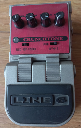 Pedal Line6 Overdrive Crunchtone Con Color Rojo