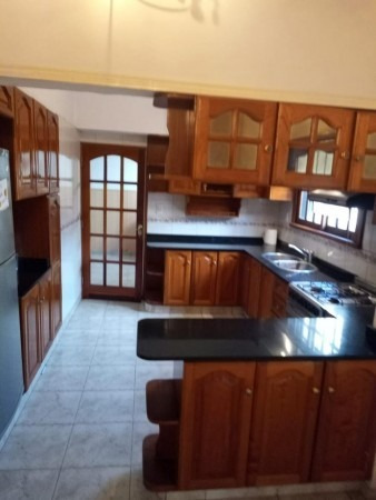 Imagen 13 de 30 de Casa Excelente Permuta Por Propiedades Más Chicas En La Zona