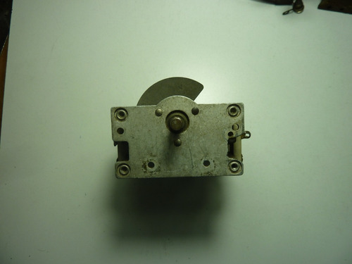Capacitor Variable Para Transmisión 110 P F Usado - Made In U S A