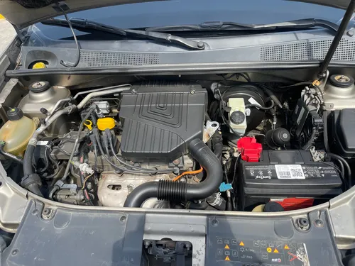 Renault Logan 1.6 Life