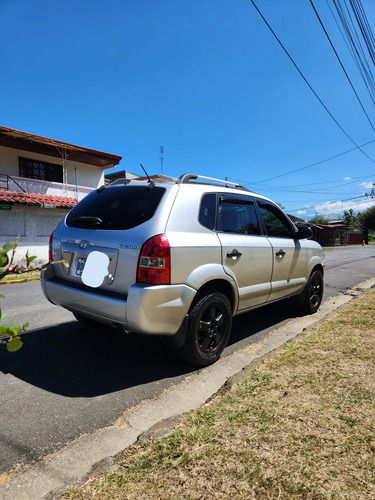 Excelente Carro En Buenísimas Condiciones, Todo Al Día