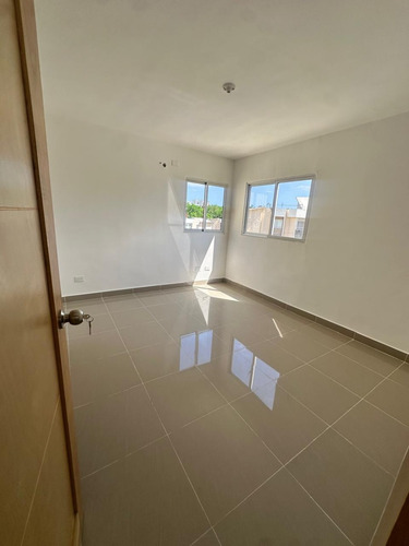 Apartamento Tipo Penthouse En Paseo Del Arroyo En La Jacobo Majluta Sdn