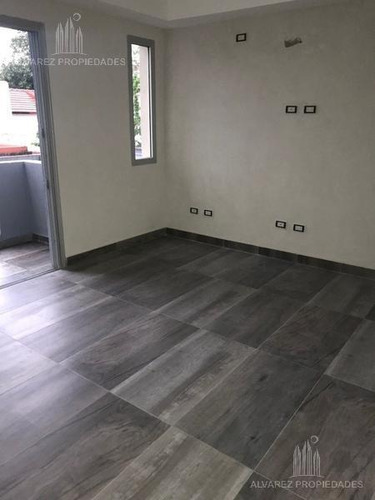 Imagen 3 de 12 de Departamento - Moron