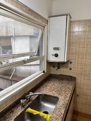 Departamento De Dos Ambientes En Caballito