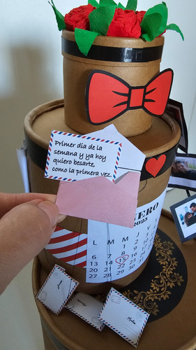 Caja Sorpresa Mamuska Personalizada Aniversario/novios