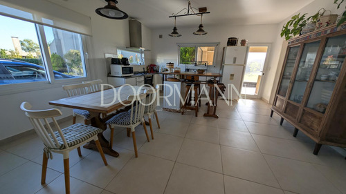 Casa En Alquiler 5 Ambientes Barrio San Rafael Villanueva Pileta
