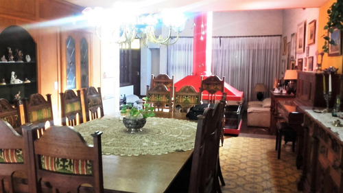 Imagen 9 de 21 de Gran Chalet En La Mejor Zona Residencial