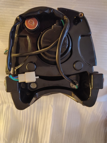 Imagen 3 de 3 de Faro Delantero De Brz200 Skygo Flash Y Legacy
