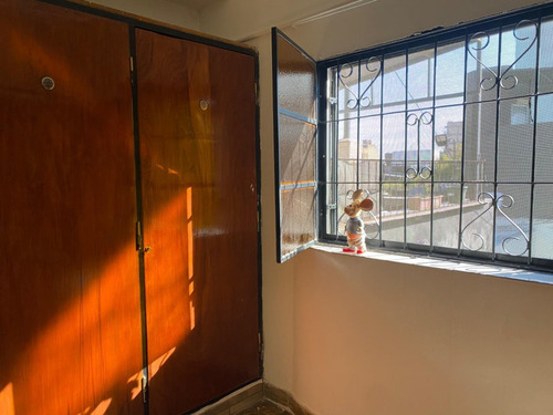 Imagen 19 de 27 de Departamento De Dos Pisos En Barrio Norte