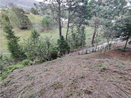 Lote En Guarne Vereda La Clarita Cerca De La Vía Principal