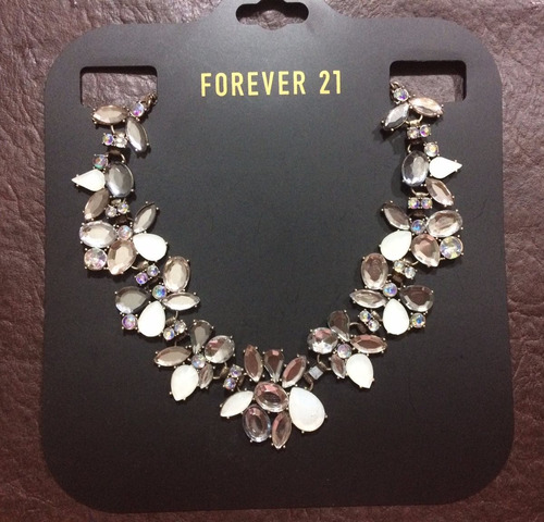 Forever 21 Collar Colgante Strass Piedras Gemas Flores