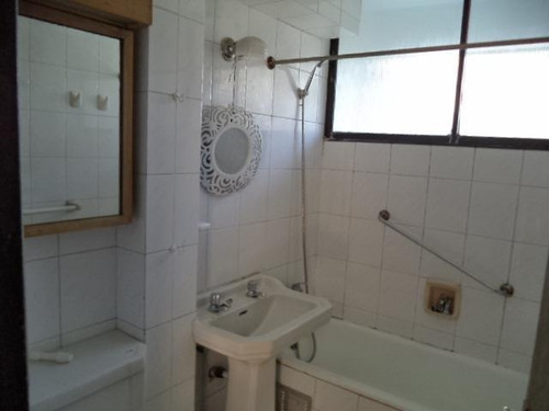 Departamento Con Excelente Ubicación En Providencia