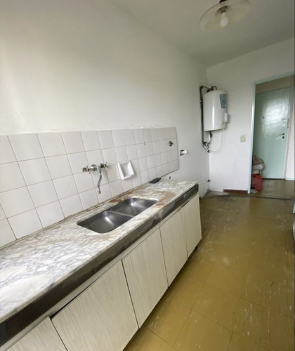 Departamento En Venta En Lomas De Zamora