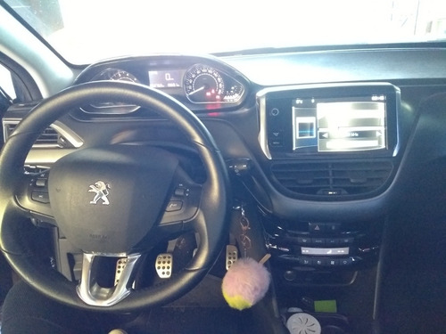 Peugeot 208 1.6 Feline 2014