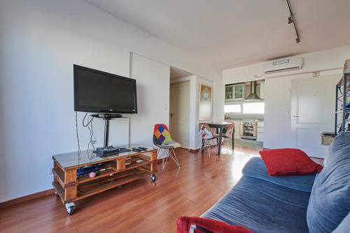 Venta 2 Ambientes Con Balcón Piso Alto - Villa Urquiza