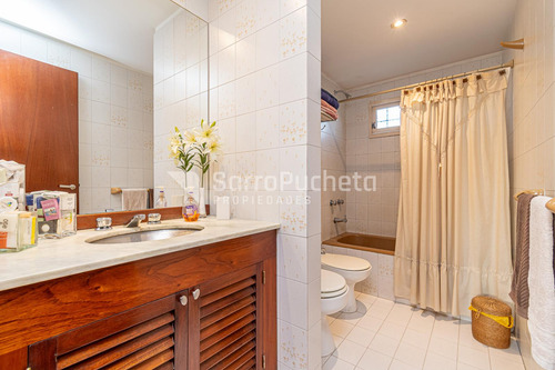 Venta Casa 4 Ambientes Con Jardín Y Piscina En Haedo Sur