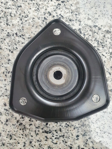 Base De Amortiguador Trasera Nissan B13
