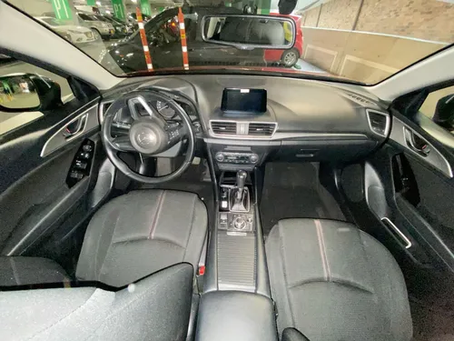 Mazda 3 2.0 Touring