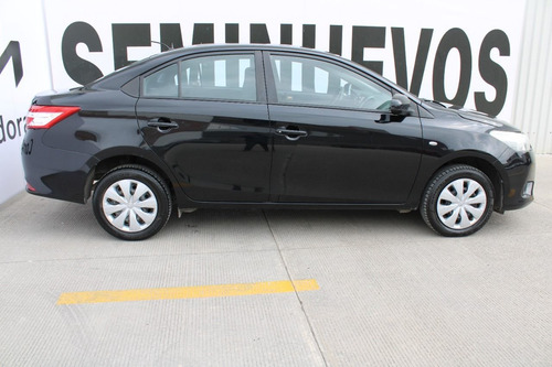 Imagen 5 de 10 de Toyota Yaris 2017 1.5 Core Hb Mt