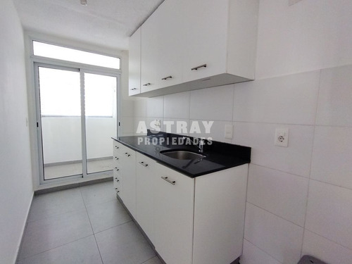 Imagen 3 de 14 de Apartamento En Venta De 2 Dormitorios En Unión (ref: Ast-2440)