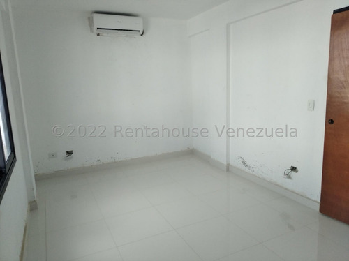 José Trivero Vende Hermosa Casa Duplex Ubicada En Cabudare