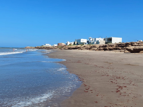 Vendo Mar Del Sud A 7 Cuadras Del Mar Sobre Boulevard 27 Escriturados Planos Municipales Aprobados Hasta Junio 9200 U$s