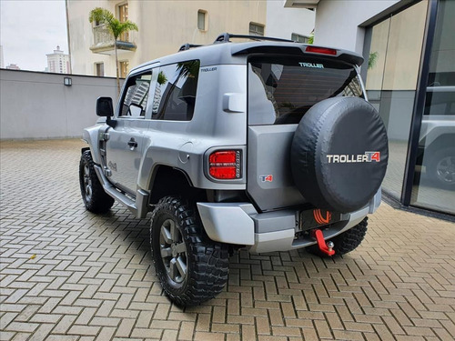 Imagem 2 de 11 de T4 3.2 Xlt 4x4 20v Turbo Intercooler Diesel 2p Manual