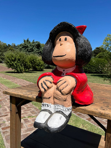 Figura De Fibra Antigua De Mafalda